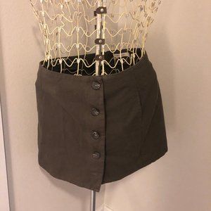 cute dark green skirt -  never worn